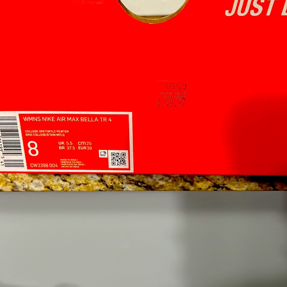 Nike Air Max Bella TR 4
